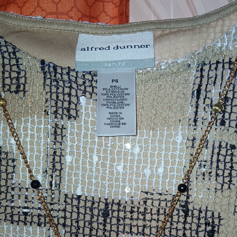 Zanzibar PRICED FOR RESALE Alfred Dunner Beige and Black Knit Top SZ PS NWT - Picture 2 of 6